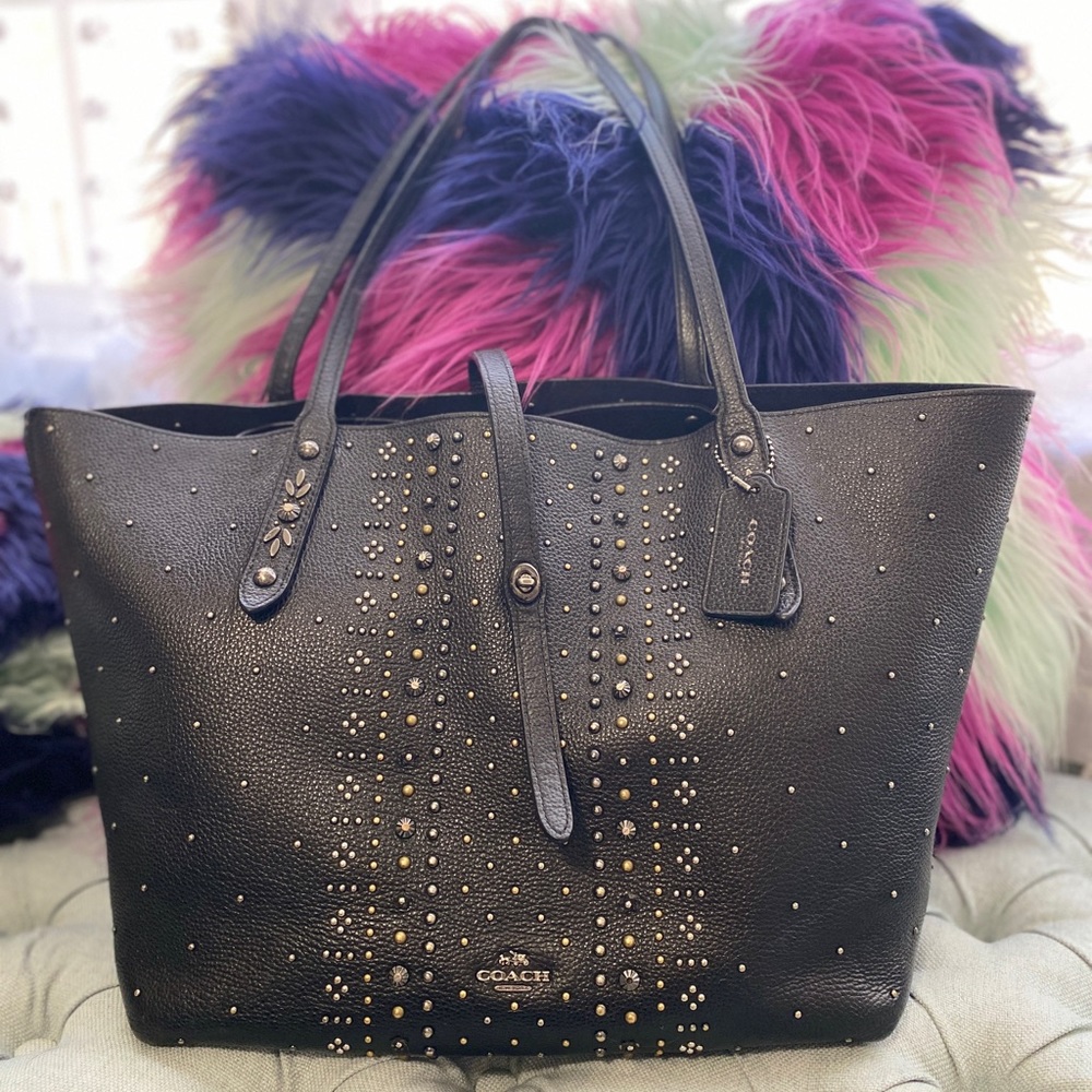 Coach large rivet tote